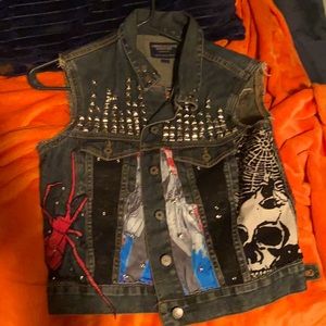 NWOT. RARE AMERICAN EAGLE JEAN VEST